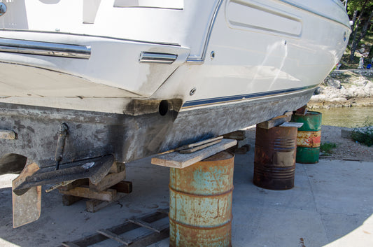 Antifoul painting of the hull